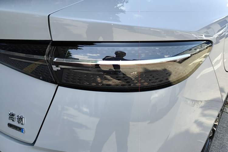 Used BYD Seal 2025 650 Zhihang Edition Right Rear Taillight