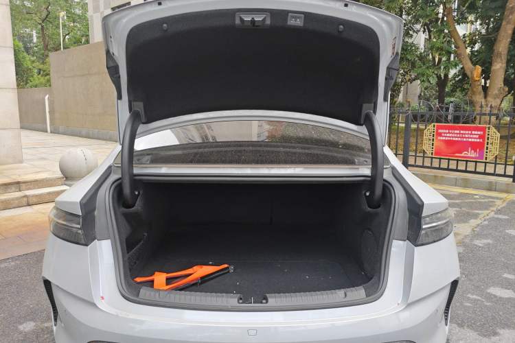 Used BYD Seal 2025 600 All-Wheel Drive Intelligent Driving Version Trunk