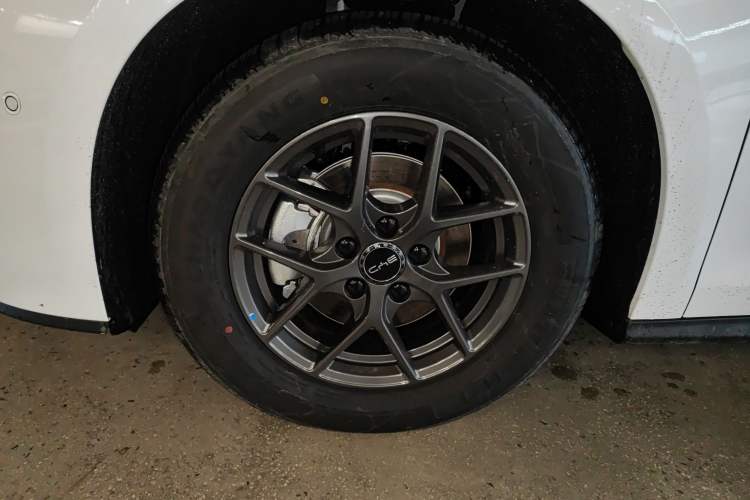 Used BYD Seal 2025 650 Intelligent Driving Version Left Front Wheel Hub