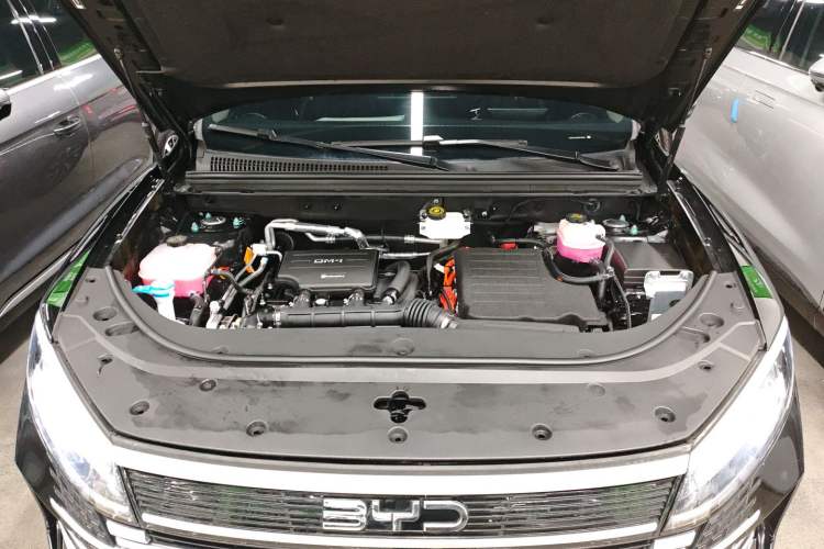 Used BYD Sealion 05 DM-i 2025 DM-i 115KM Prestige Model Engine Bay