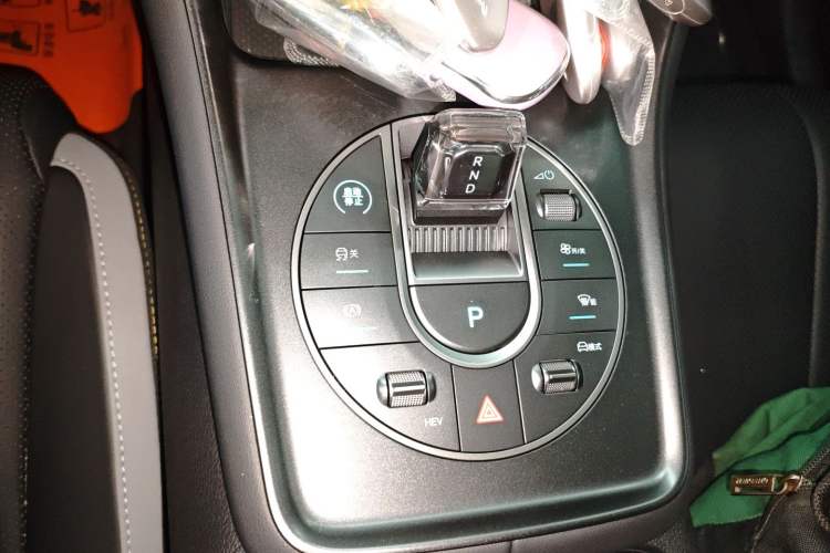Used BYD Sealion 05 DM-i 2025 DM-i 115KM Prestige Model Gear Lever