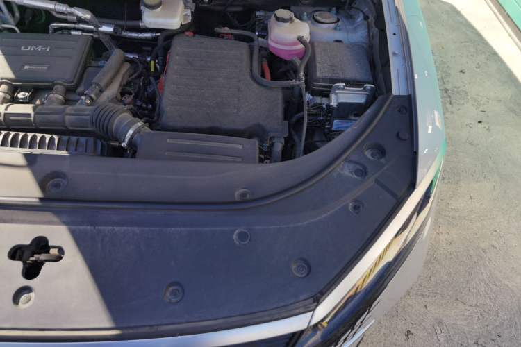 Used BYD Sealion 05 DM-i 2025 DM-i 75KM Luxury Model Engine Bay Left