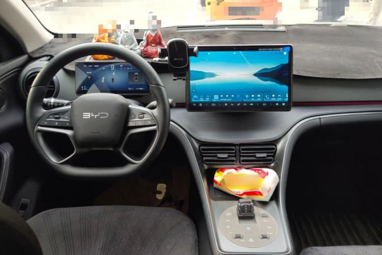 Used BYD Sealion 05 DM-i 2025 DM-i Smart Drive 115KM Prestige Model Center Console