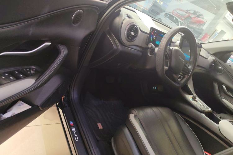 Used BYD Sealion 05 DM-i 2025 DM-i 75KM Luxury Model Driver Seat