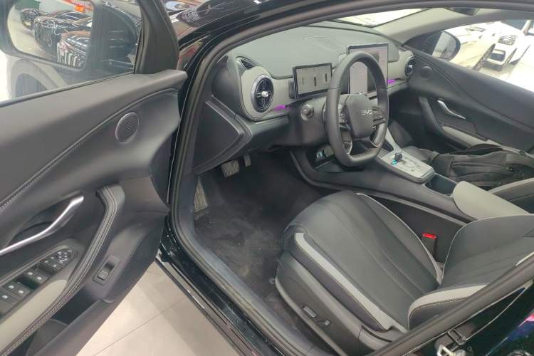 Used BYD Sealion 05 DM-i 2025 DM-i Smart Drive 115KM Flagship Model Driver Seat