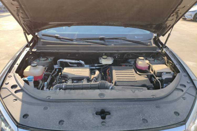 Used BYD Sealion 05 DM-i 2025 DM-i Smart Drive 115KM Flagship Model Engine Bay