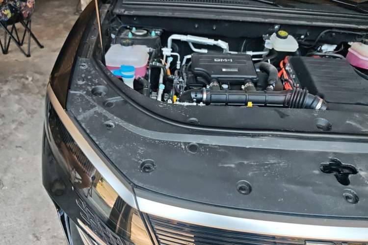 Used BYD Sealion 05 DM-i 2025 DM-i 75KM Luxury Model Engine Bay Right