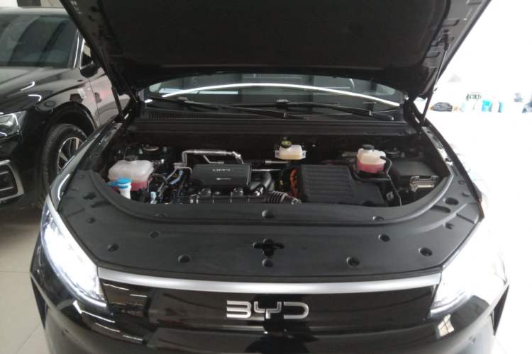 Used BYD Sealion 05 DM-i 2025 DM-i Smart Drive 115KM Flagship Model Engine Bay