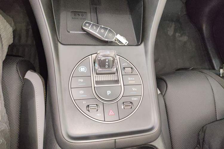 Used BYD Sealion 05 DM-i 2025 DM-i 115KM Flagship Model Gear Lever