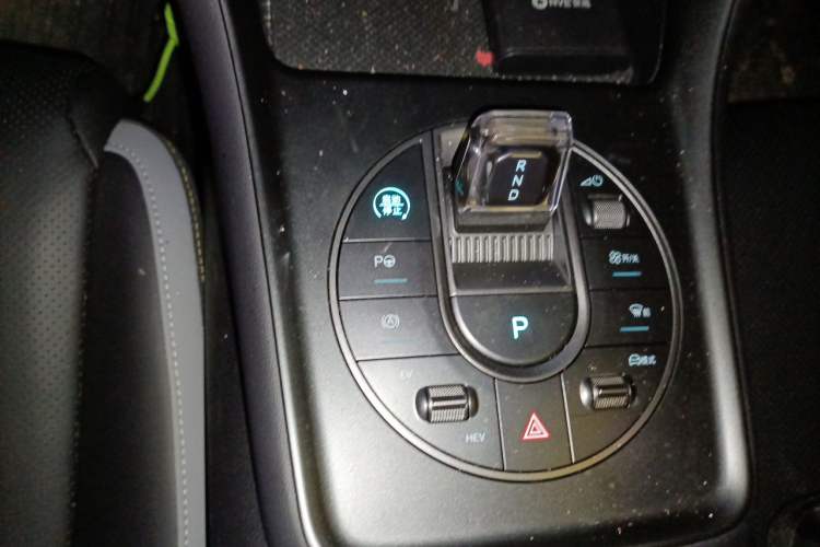 Used BYD Sealion 05 DM-i 2025 DM-i Smart Drive 75KM Luxury Model Gear Lever