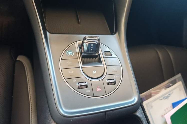 Used BYD Sealion 05 DM-i 2025 DM-i 75KM Luxury Model Gear Lever