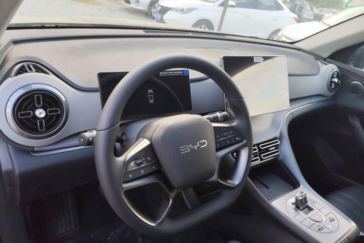 Used BYD Sealion 05 DM-i 2025 DM-i 75KM Luxury Model Instrument Cluster