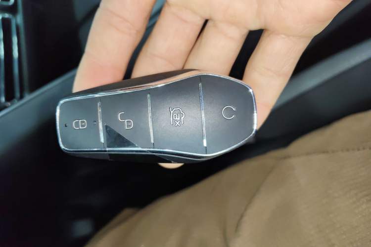 Used BYD Sealion 05 DM-i 2025 DM-i Smart Drive 115KM Flagship Model Interior 1