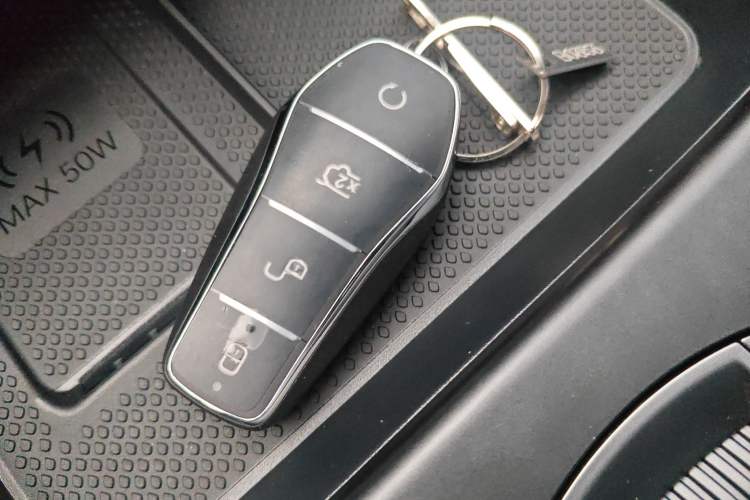 Used BYD Sealion 05 DM-i 2025 DM-i Smart Drive 115KM Flagship Model Interior 1