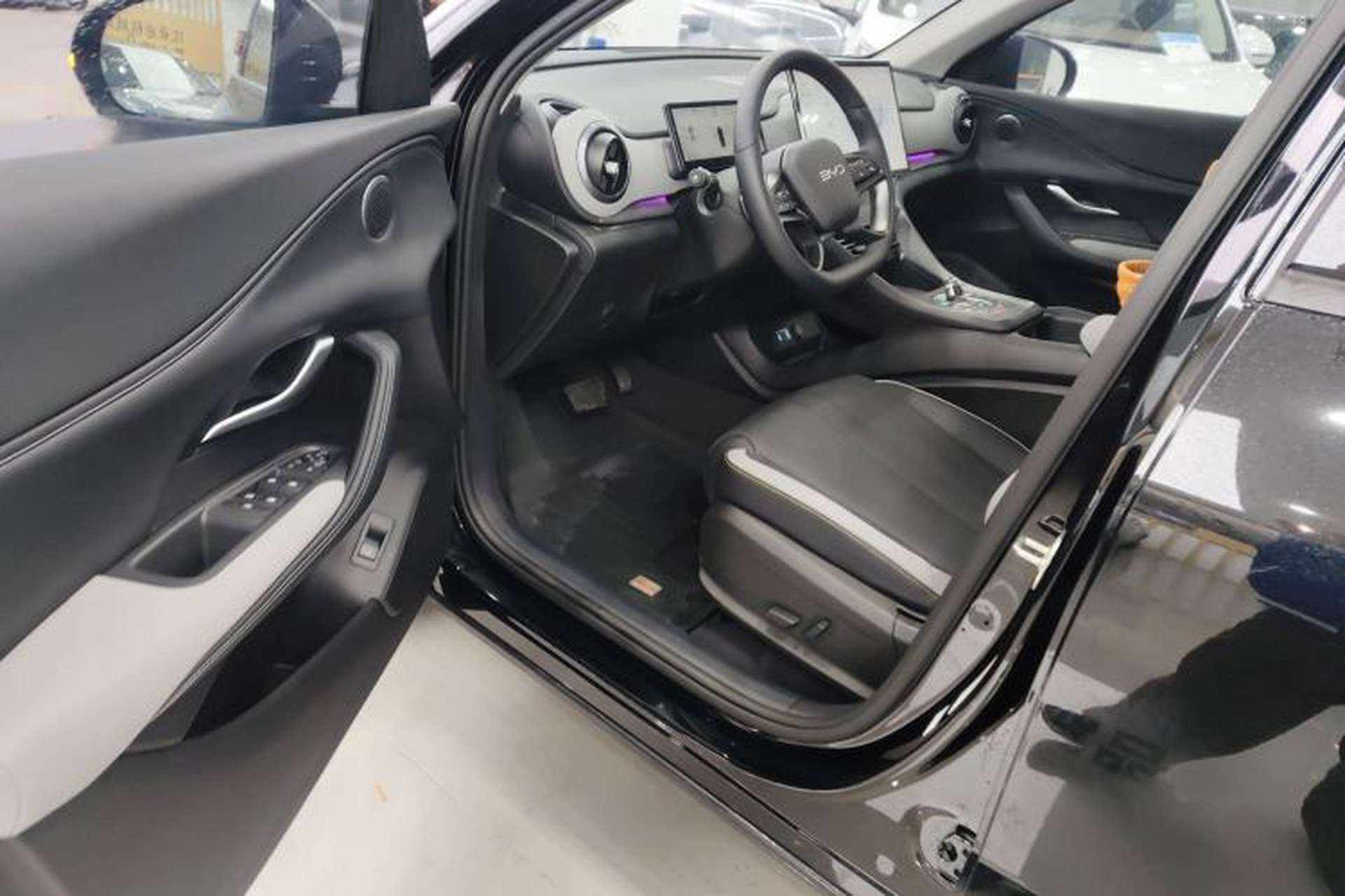 Used BYD Sealion 05 DM-i 2025 DM-i Smart Drive 115KM Flagship Model Interior 3