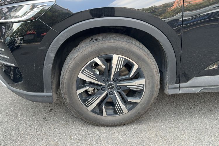Used BYD Sealion 05 DM-i 2025 DM-i 75KM Luxury Model Left Front Wheel Hub