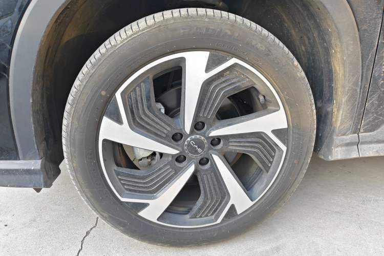 Used BYD Sealion 05 DM-i 2025 DM-i Smart Drive 115KM Flagship Model Left Front Wheel Hub