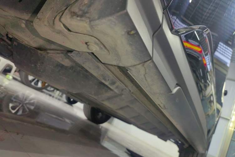 Used BYD Sealion 05 DM-i 2025 DM-i Smart Drive 115KM Flagship Model Left Side Sill