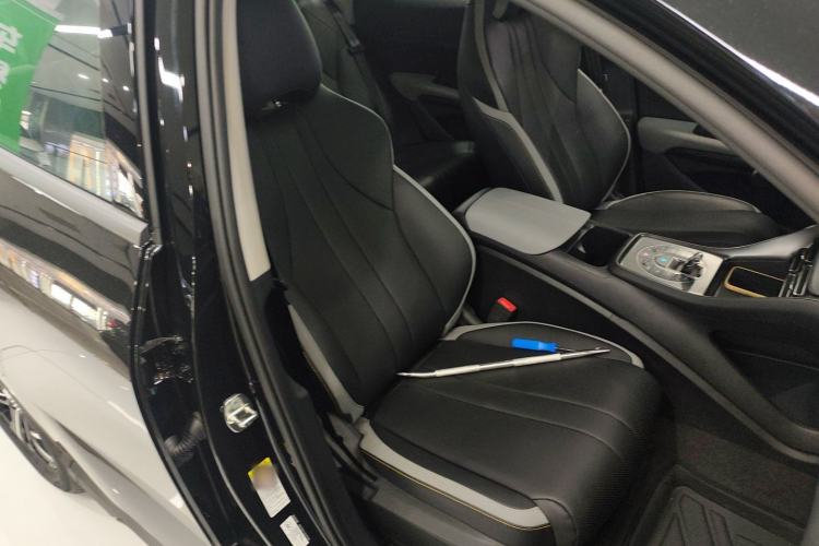 Used BYD Sealion 05 DM-i 2025 DM-i 115KM Prestige Model Right Front Seat