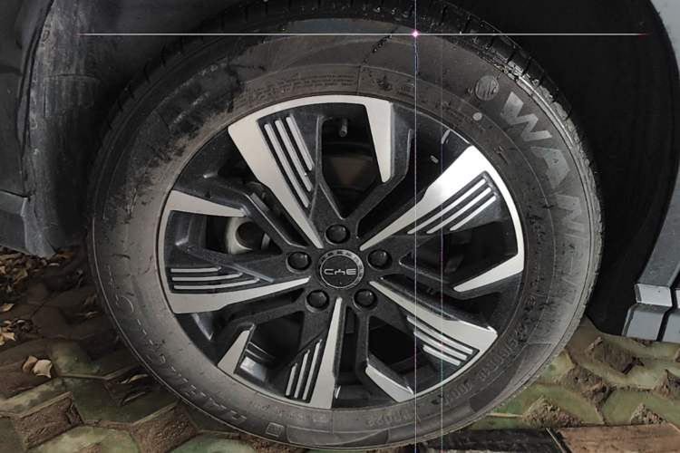 Used BYD Sealion 05 DM-i 2025 DM-i 115KM Prestige Model Right Rear Wheel Hub