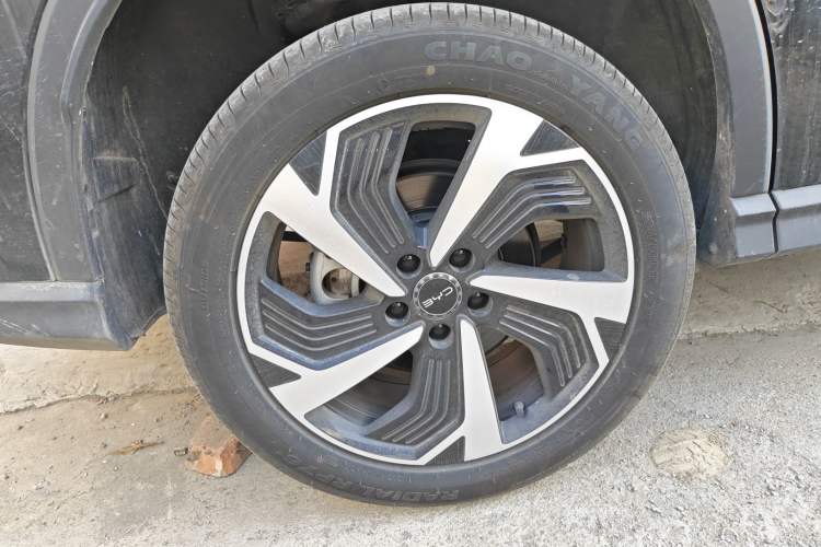 Used BYD Sealion 05 DM-i 2025 DM-i Smart Drive 115KM Flagship Model Right Rear Wheel Hub
