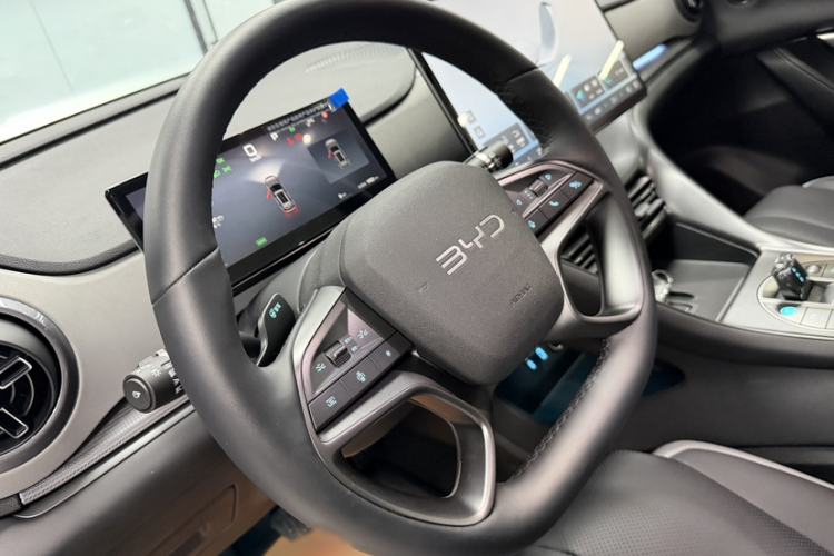 Used BYD Sealion 05 DM-i 2025 DM-i Smart Drive 115KM Flagship Model Steering Wheel