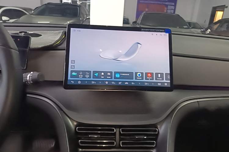 Used BYD Sealion 05 DM-i 2025 DM-i Smart Drive 115KM Prestige Model Audio And AC Panel