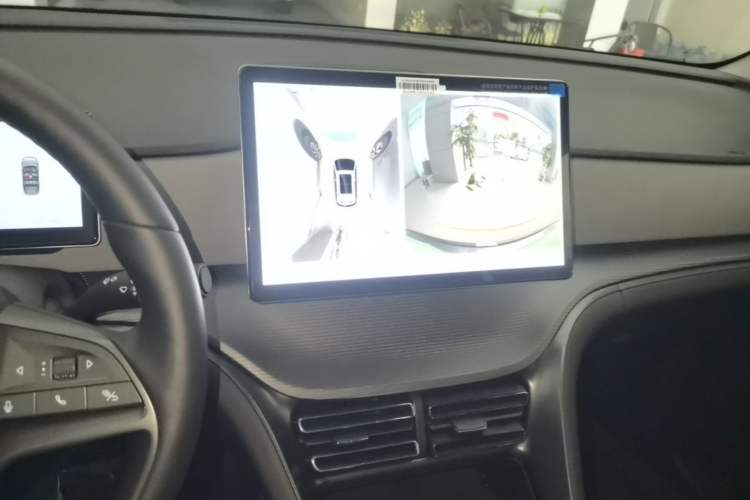 Used BYD Sealion 05 DM-i 2025 DM-i Smart Drive 75KM Luxury Model Audio And AC Panel