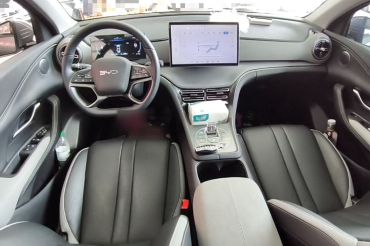 Used BYD Sealion 05 DM-i 2025 DM-i 75KM Luxury Model Center Console