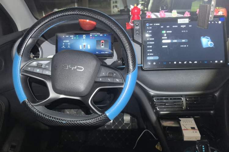 Used BYD Sealion 05 DM-i 2025 DM-i Intelligent Driving 75KM Prestige Model Center Console