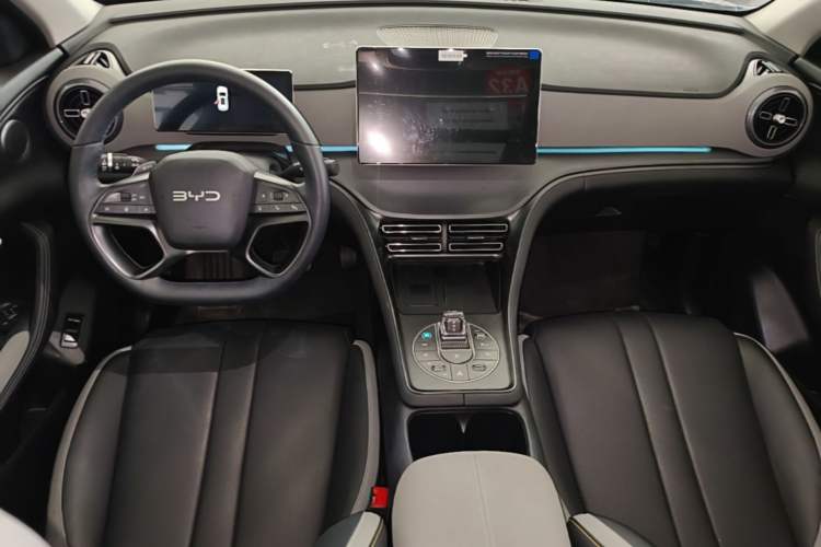 Used BYD Sealion 05 DM-i 2025 DM-i Smart Drive 115KM Prestige Model Center Console