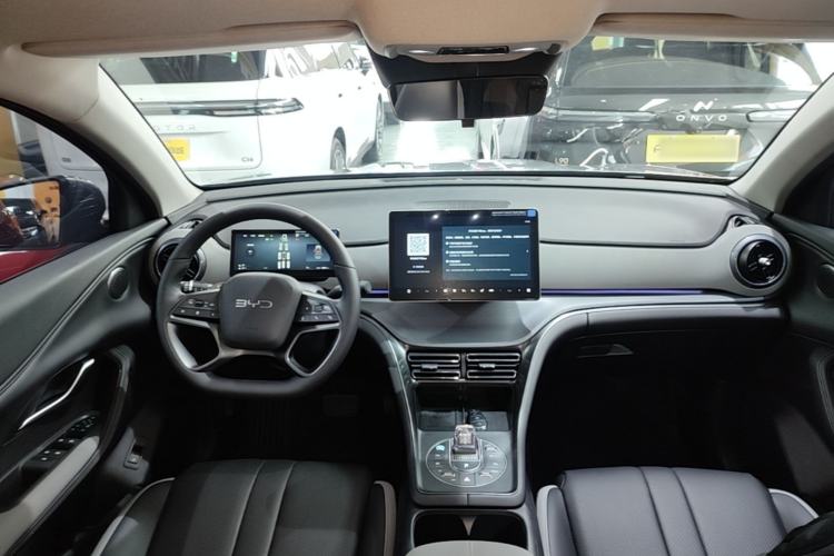 Used BYD Sealion 05 DM-i 2025 DM-i Smart Drive 115KM Prestige Model Center Console