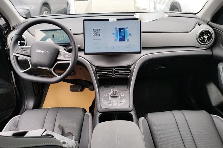 Used BYD Sealion 05 DM-i 2025 DM-i Smart Drive 115KM Flagship Model Center Console