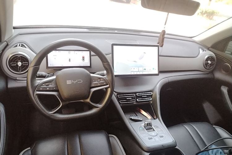 Used BYD Sealion 05 DM-i 2025 DM-i Smart Drive 75KM Luxury Model Center Console