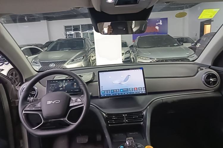 Used BYD Sealion 05 DM-i 2025 DM-i Smart Drive 115KM Prestige Model Center Console
