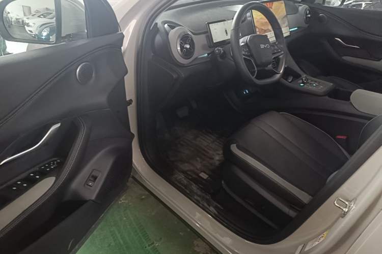 Used BYD Sealion 05 DM-i 2025 DM-i Smart Drive 115KM Flagship Model Driver Seat