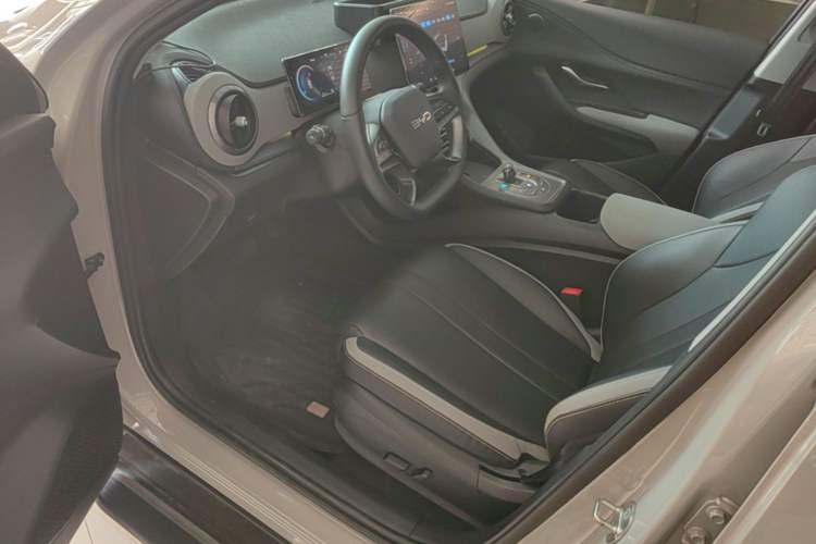 Used BYD Sealion 05 DM-i 2025 DM-i 115KM Prestige Model Driver Seat