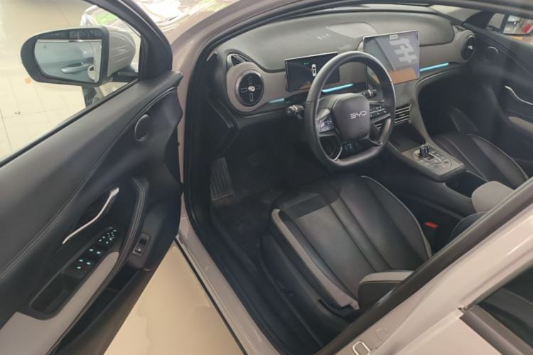 Used BYD Sealion 05 DM-i 2025 DM-i Smart Drive 115KM Prestige Model Driver Seat