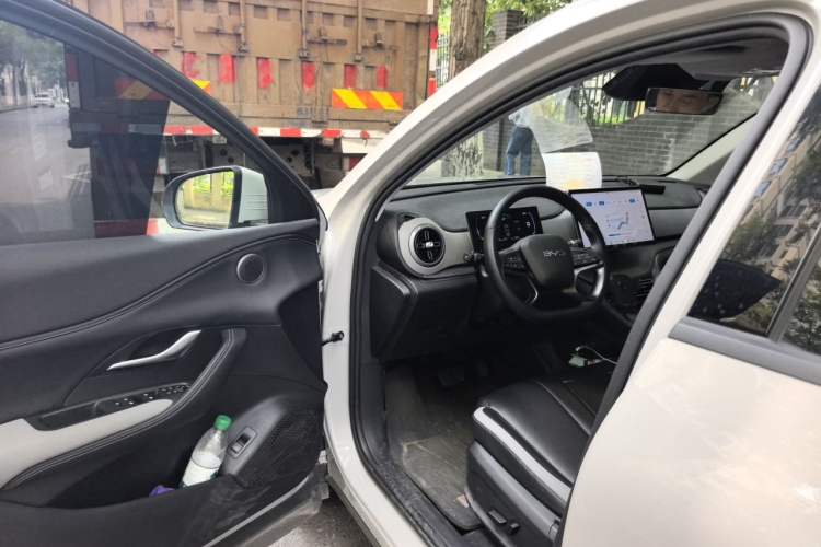 Used BYD Sealion 05 DM-i 2025 DM-i 75KM Prestige Model Driver Seat