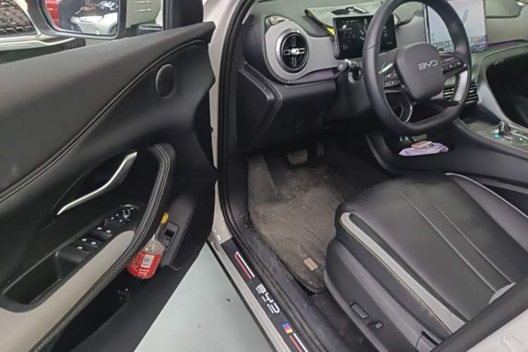 Used BYD Sealion 05 DM-i 2025 DM-i Smart Drive 115KM Prestige Model Driver Seat