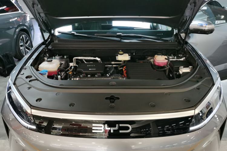 Used BYD Sealion 05 DM-i 2025 DM-i Smart Drive 115KM Flagship Model Engine Bay