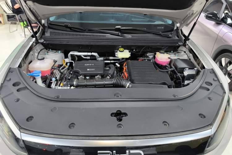 Used BYD Sealion 05 DM-i 2025 DM-i Intelligent Driving 75KM Prestige Model Engine Bay