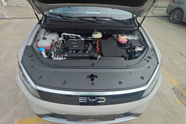 Used BYD Sealion 05 DM-i 2025 DM-i Smart Drive 115KM Flagship Model Engine Bay