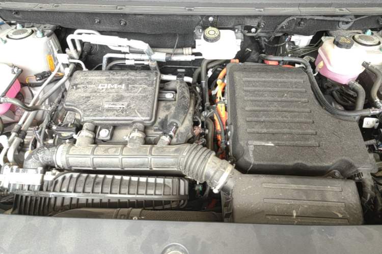 Used BYD Sealion 05 DM-i 2025 DM-i 115KM Prestige Model Engine Bay