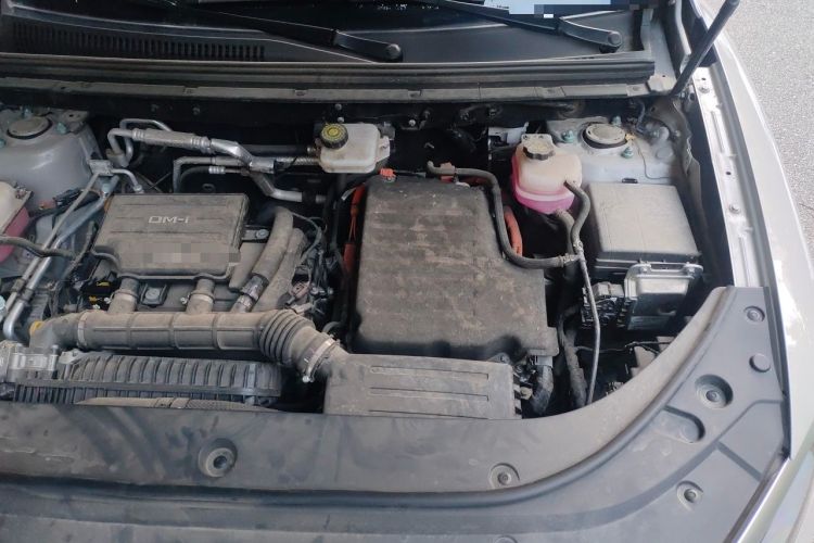 Used BYD Sealion 05 DM-i 2025 DM-i 115KM Prestige Model Engine Bay Left