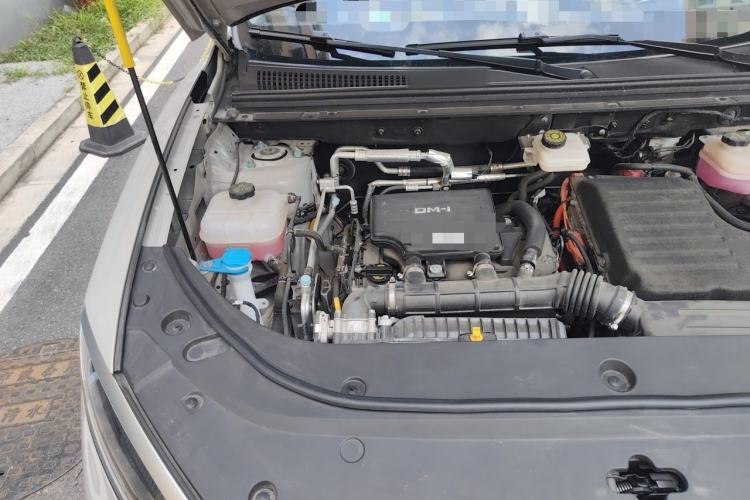 Used BYD Sealion 05 DM-i 2025 DM-i 75KM Luxury Model Engine Bay Right