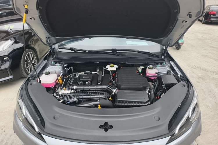 Used BYD Sealion 05 DM-i 2025 DM-i Smart Drive 75KM Luxury Model Engine Bay