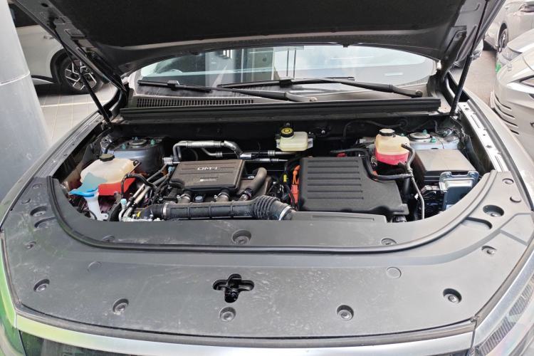 Used BYD Sealion 05 DM-i 2025 DM-i Smart Drive 115KM Flagship Model Engine Bay