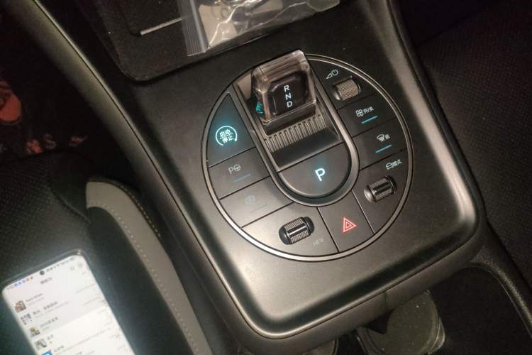 Used BYD Sealion 05 DM-i 2025 DM-i Smart Drive 115KM Flagship Model Gear Lever