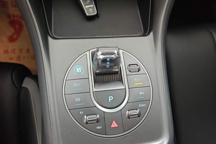 Used BYD Sealion 05 DM-i 2025 DM-i 75KM Prestige Model Gear Lever
